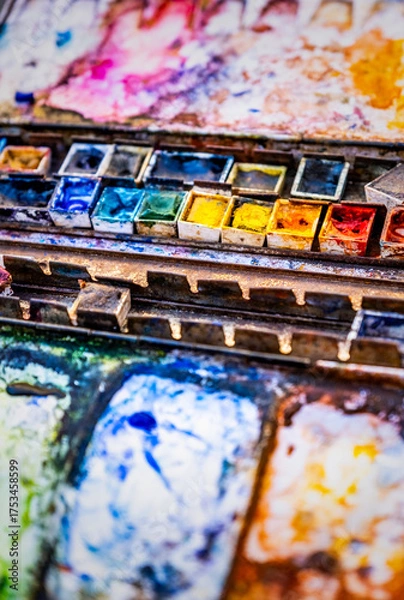 Fototapeta An Artist's Watercolour Mixing Palette