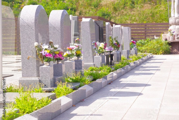 Obraz きれいに整備された公園墓地