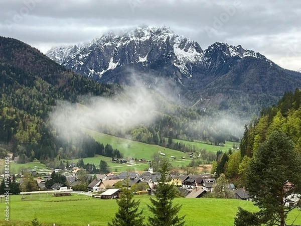 Obraz Spring atmosphere in the Julian Alps after heavy rainfall, Slovenia - Frühlingsstimmung in den Julischen Alpen nach starken Regenfällen, Slowenien