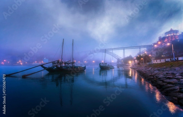 Obraz Traditional Boats and Dom Luís I Bridge in Fog, Porto, Portugal