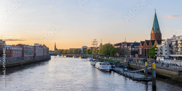 Obraz Weser mit Martinianleger in Bremen in der Abenddämmerung
