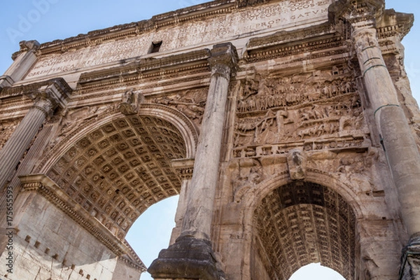 Fototapeta close up of arch of Titus in Rome on a sunny summer day