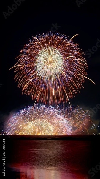 Fototapeta 湖畔から見る諏訪湖の花火