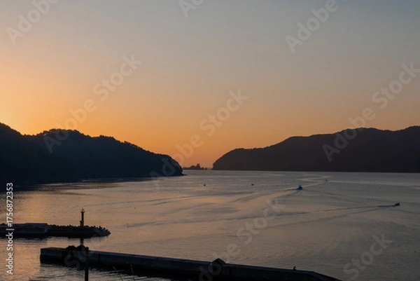 Obraz 日本周遊　東北行脚　釜石唐丹の夜明け