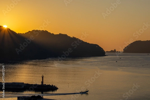 Obraz 日本周遊　東北行脚　釜石唐丹の夜明け