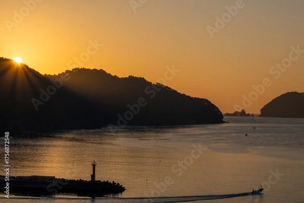 Obraz 日本周遊　東北行脚　釜石唐丹の夜明け