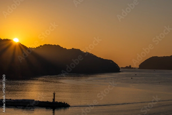 Obraz 日本周遊　東北行脚　釜石唐丹の夜明け