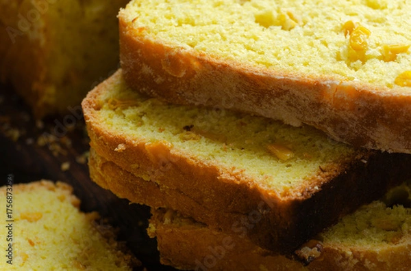 Obraz Homemade cornbread slices on kitchen table zoomed image