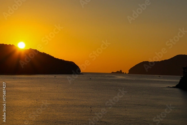 Obraz 日本周遊　東北行脚　釜石唐丹の夜明け