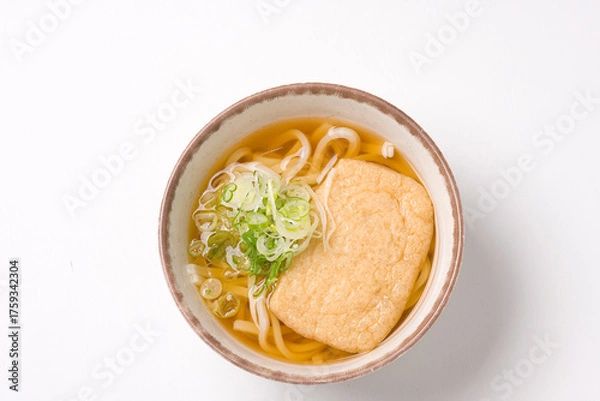 Fototapeta 食堂のきつねうどん（俯瞰写真）