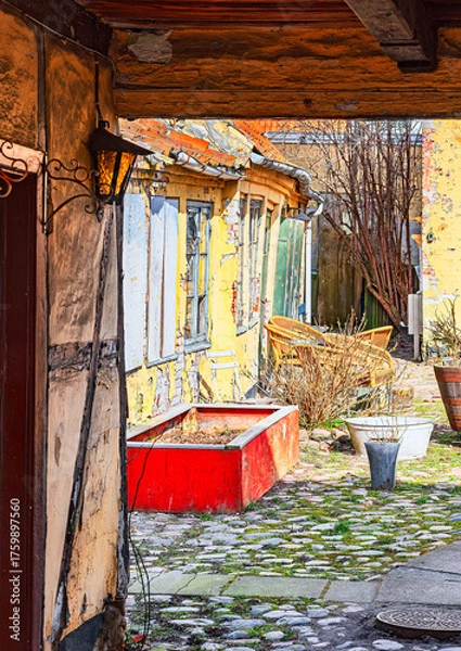 Obraz Old Townhouse Backyard