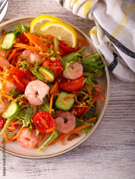 Fototapeta salad with shrimps and mixed vegetables