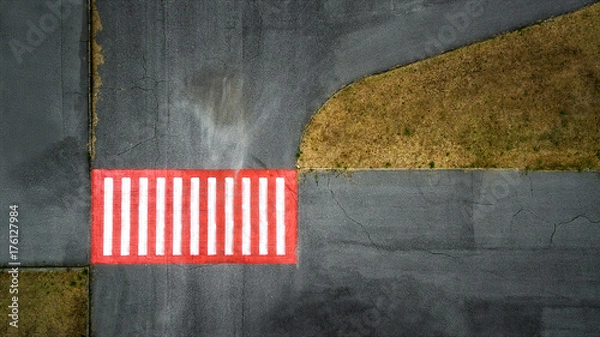 Fototapeta Red road architectures