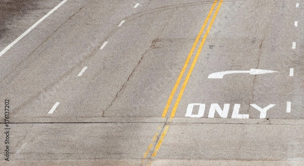 Obraz only right road sign