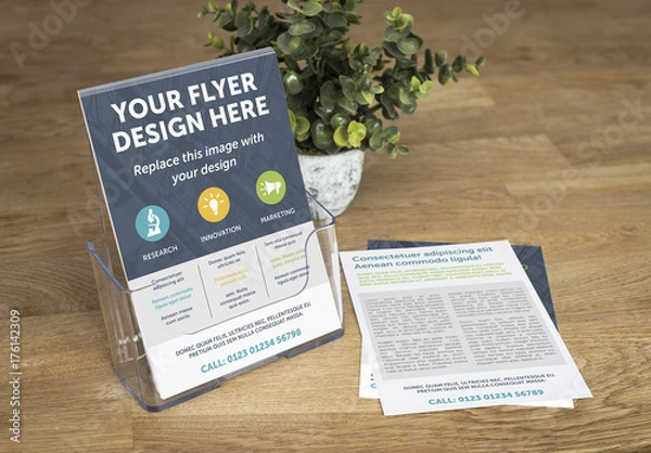 Obraz Stack of Flyers on Countertop Mockup 1