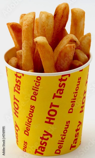 Fototapeta golden fries in a bucket