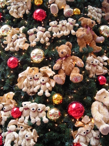 Obraz christmas tree filled wtih teddy bears