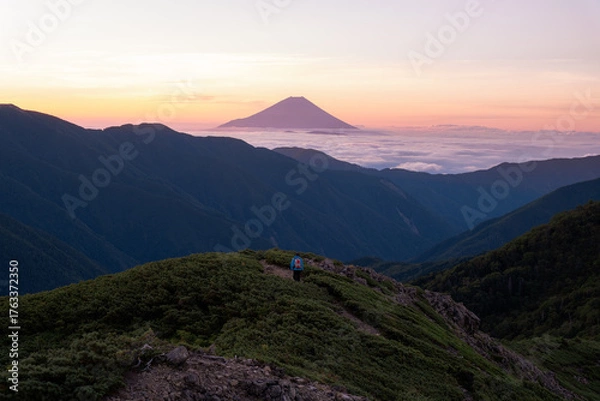 Fototapeta 日本の山岳風景