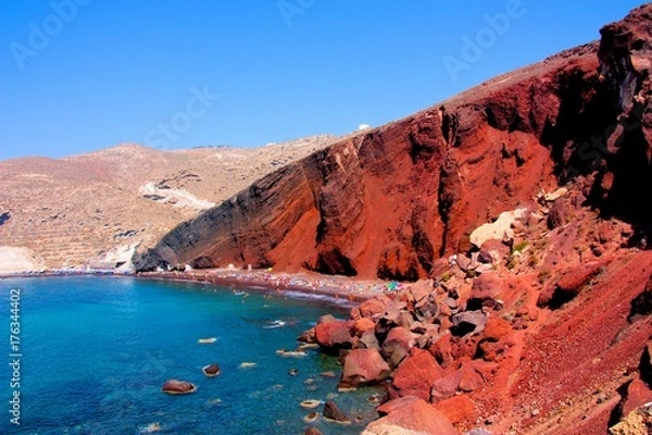 Fototapeta beautiful red beach in santorini