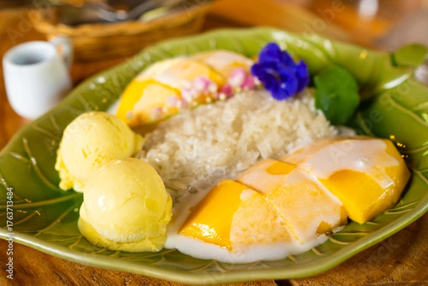 Obraz Thai dessert. Mango Sticky Rice.