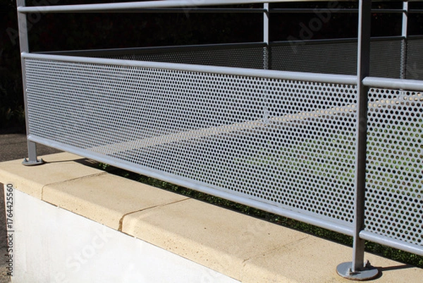 Fototapeta Garde corps en acier gris