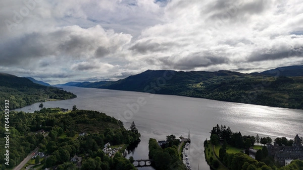 Obraz loch ness drone shot