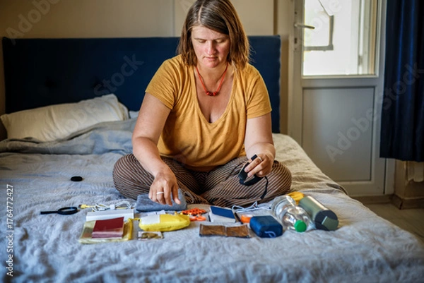 Obraz Safety organization - checking lamp operation during kit assembly