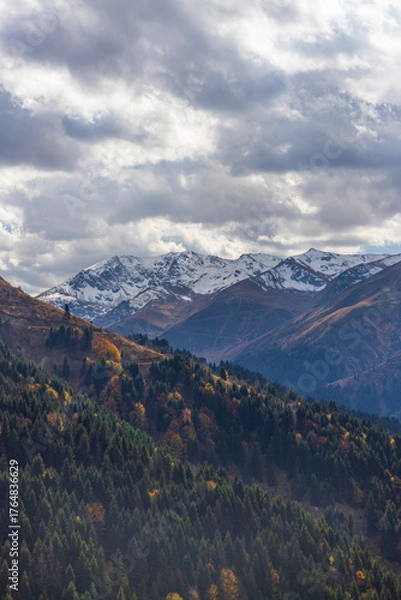 Fototapeta mountains and clouds