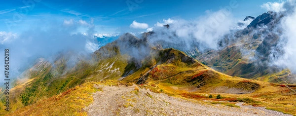 Fototapeta Widok z Col de Balme, Le Tour, Montroc, Francja, Alpy, Chamonix, masyw Mont Blanc. Zdjęcie wykonane we wrześniu 2025, jesień 