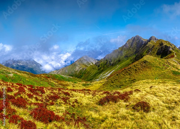 Fototapeta Widok z Col de Balme, Le Tour, Montroc, Francja, Alpy, Chamonix, masyw Mont Blanc. Zdjęcie wykonane we wrześniu 2025, jesień 