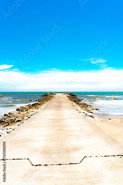 Obraz 青空へ続く海辺の道