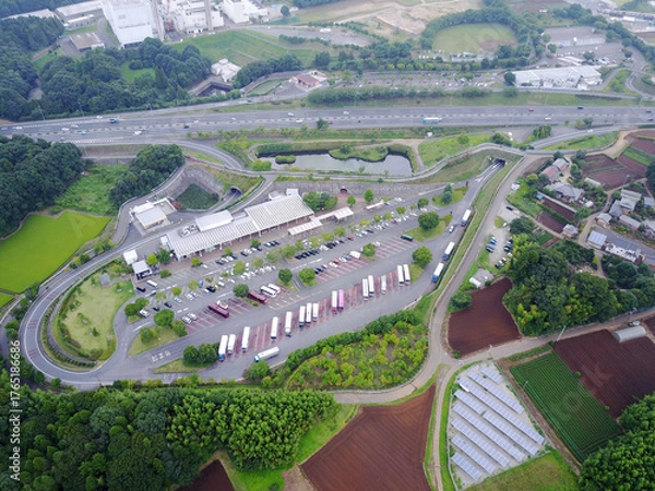 Obraz 高速道路のサービスエリア