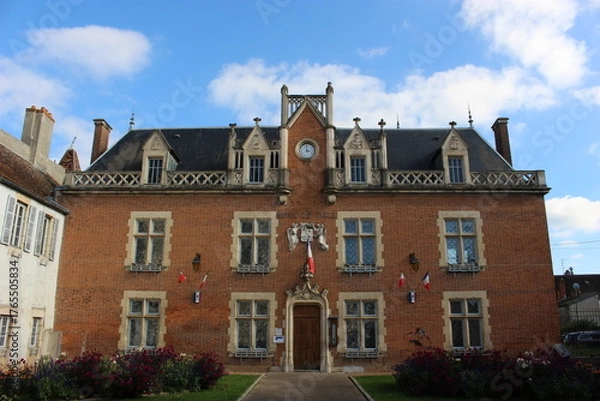 Obraz Auxonne, façade de l'hôtel de ville de face (vue depuis la place d'Armes)