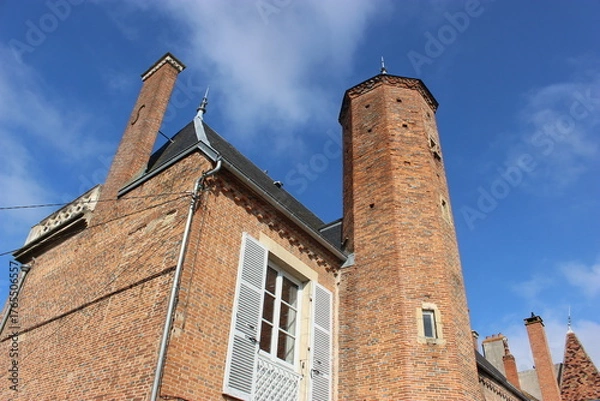 Obraz Auxonne, hôtel de ville (arrière), cheminée et tourelle en contreplongée