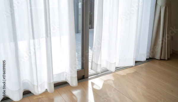 Obraz カーテン越しに差し込む光が木の床に反射する心地よい静寂の空間