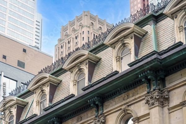 Fototapeta Old vs. new architecture in the downtown district, Toronto, Canada