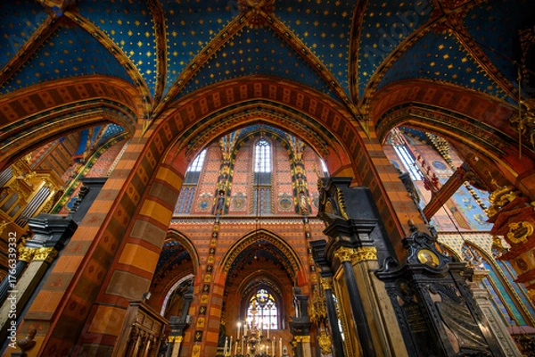 Fototapeta St. Mary's basilica in Krakow, Poland. The church is located on the Main Market Square and have on of the most beautiful ceiling. 