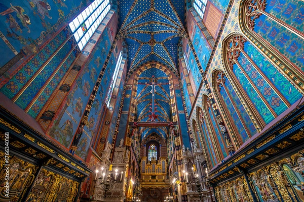 Fototapeta St. Mary's basilica in Krakow, Poland. The church is located on the Main Market Square and have on of the most beautiful ceiling. 