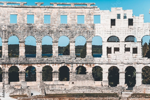 Obraz detail of the arches of pula arena in istria, croatia