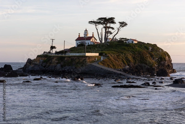 Obraz Crescent City lighthouse at in late afternoon