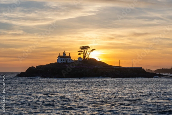 Obraz Crescent City lighthouse at sunset