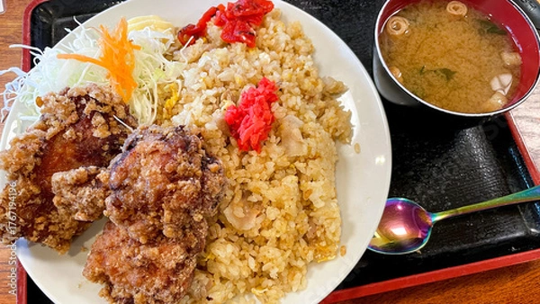Obraz 石川県おさむ食堂の唐揚げチャーハン