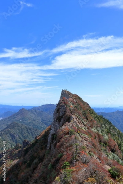 Fototapeta 天狗岳と秋の空　（愛媛県　石鎚山）