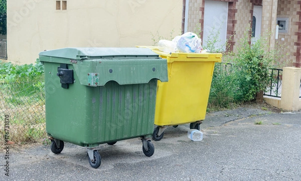 Obraz garbage containers on the street