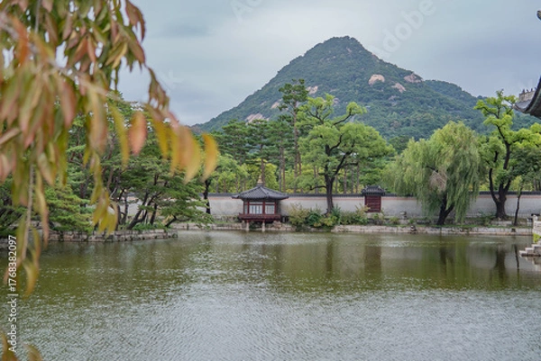 Obraz Temple by the Water
