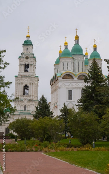 Fototapeta View of the Astrakhan Kremlin with the Assumption Cathedral and the bell tower on a cloudy day. Astrakhan, Russia