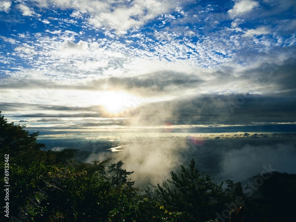Fototapeta 六甲山上からの夜明け　雲海の神戸大阪方面を臨む