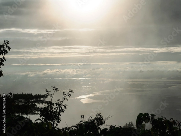 Fototapeta 六甲山上からの夜明け　雲海の神戸大阪方面を臨む