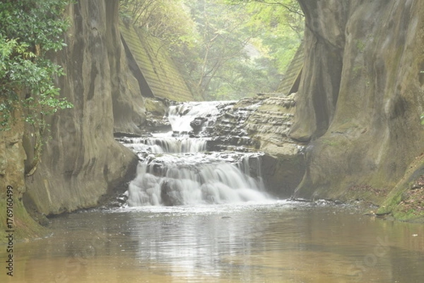 Obraz 濃溝の滝・亀岩の洞窟