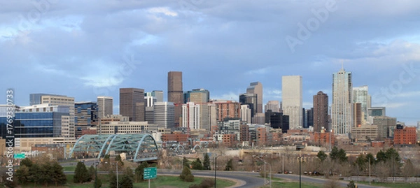 Obraz Iconic Downtown Denver Skyline with Clouds